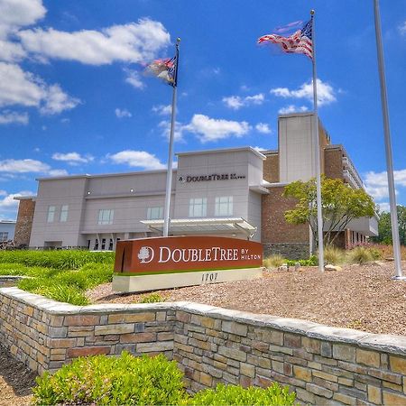 Doubletree By Hilton Hotel Raleigh - Brownstone - University Екстериор снимка