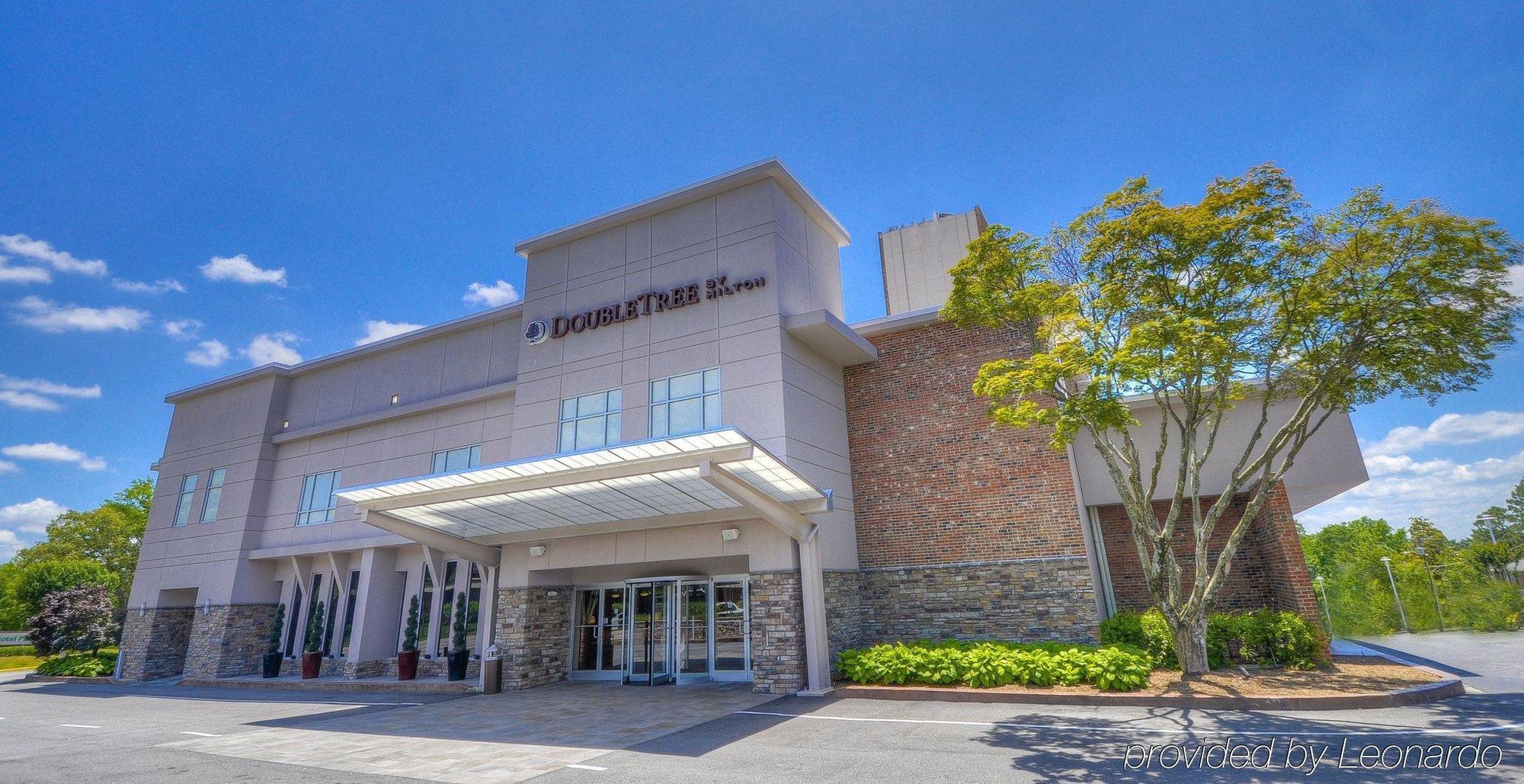 Doubletree By Hilton Hotel Raleigh - Brownstone - University Екстериор снимка
