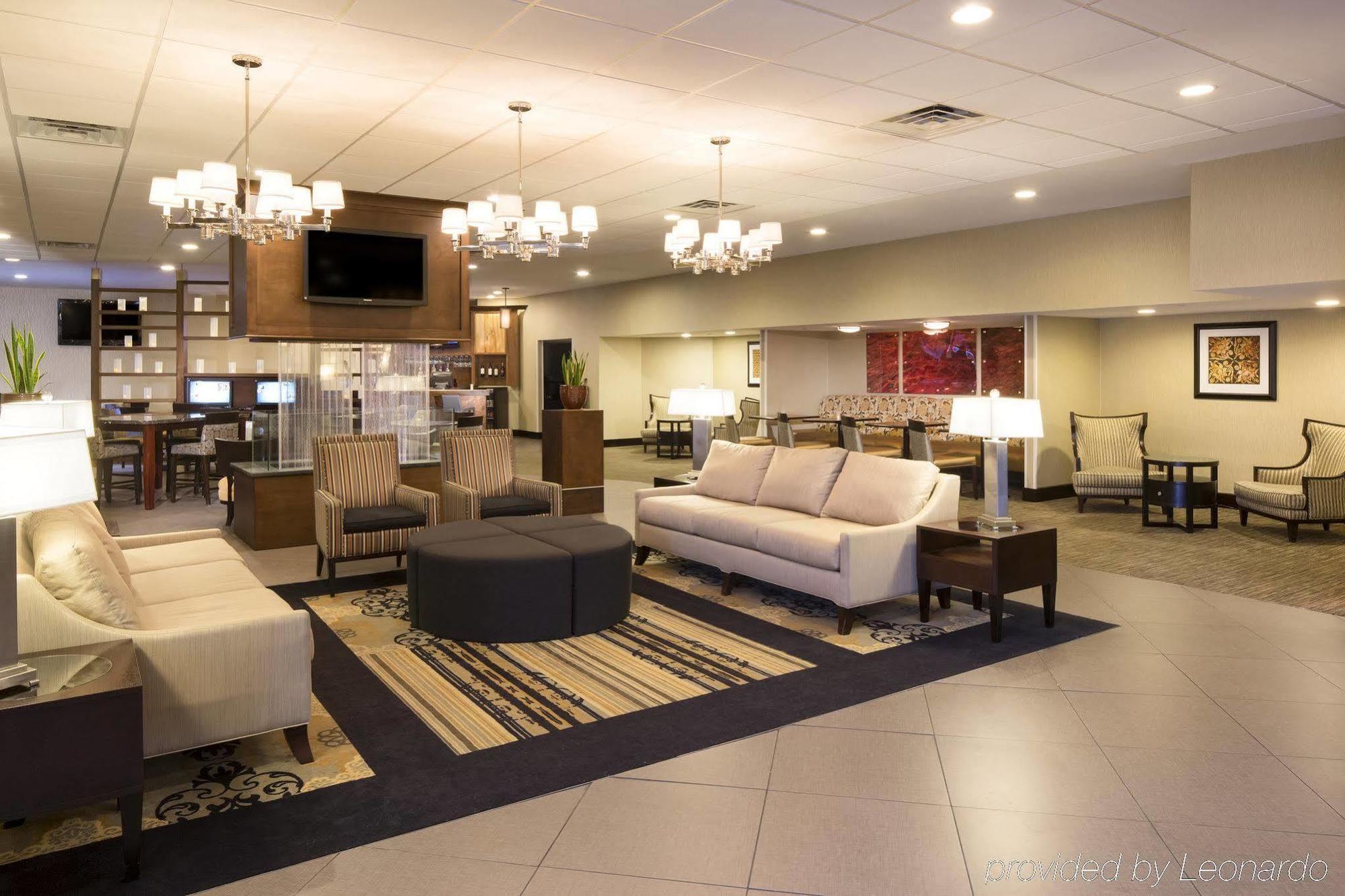 Doubletree By Hilton Hotel Raleigh - Brownstone - University Екстериор снимка