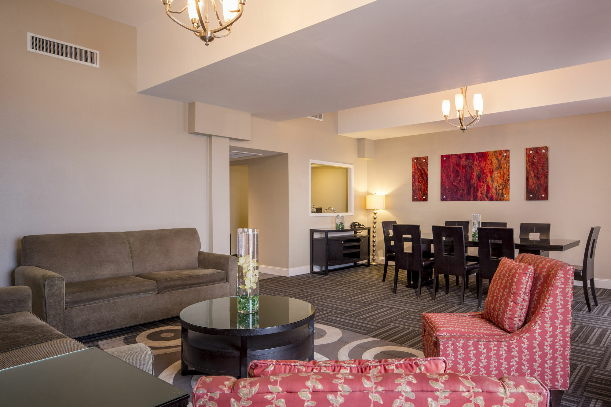 Doubletree By Hilton Hotel Raleigh - Brownstone - University Екстериор снимка
